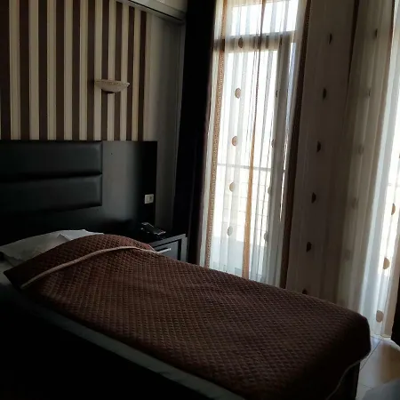 Solea 3* ママイア